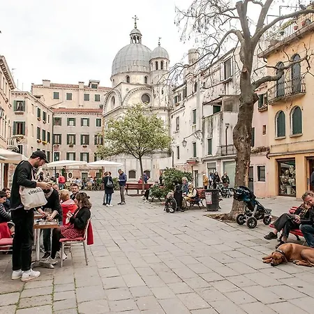 Delightful At 5 Mins From Rialto Bridge *