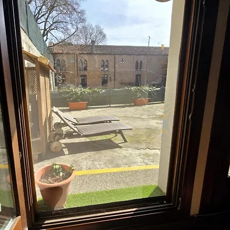 Daire Anna's Garden
