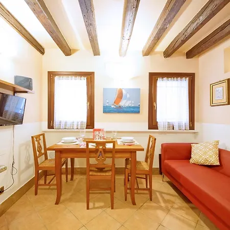 Santa Croce Wifi S.g. Dellorio Coop Apartment