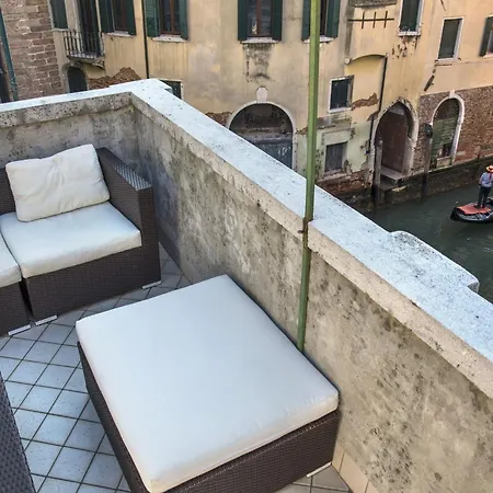 Tre Sestieri Terrace - Canal View 2024 Guest house *
