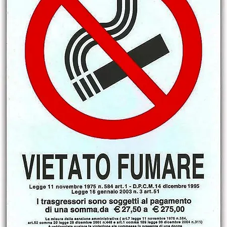 Fenix Colombina In Biennale - Your Little House Venise