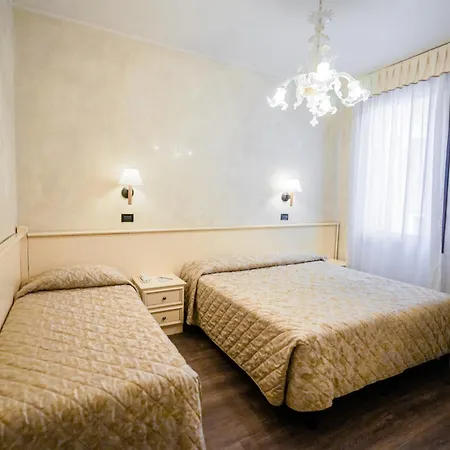 Carlton Capri Venezia