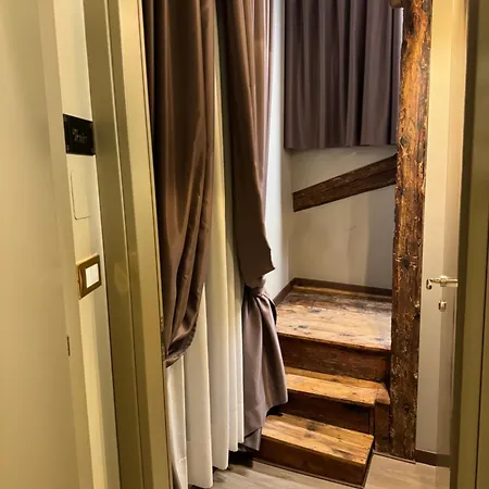 Ca Dell'arte Palace Bed & Breakfast 5*