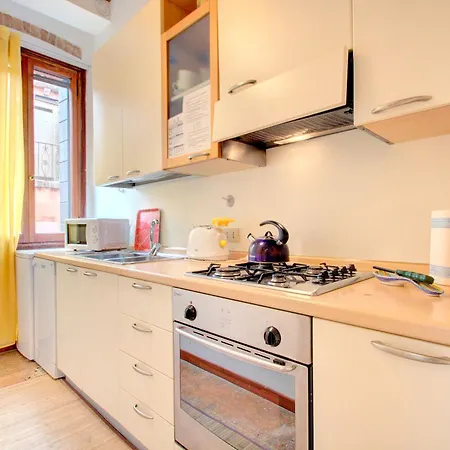 Apartment Moretta Get-by-train