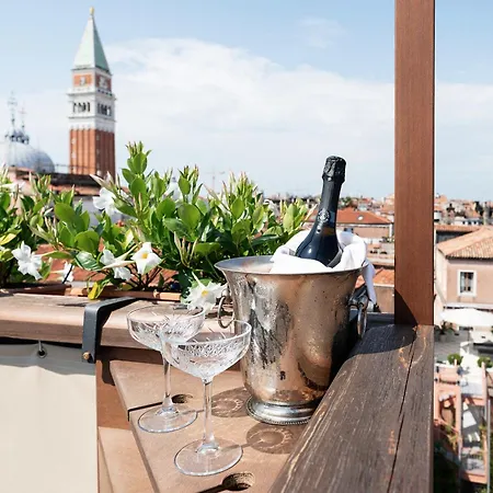 Colombina Hotel
