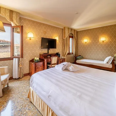 Hotel Colombina 4*