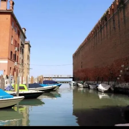 Apartment Celestia Terrace With Canal View Venice