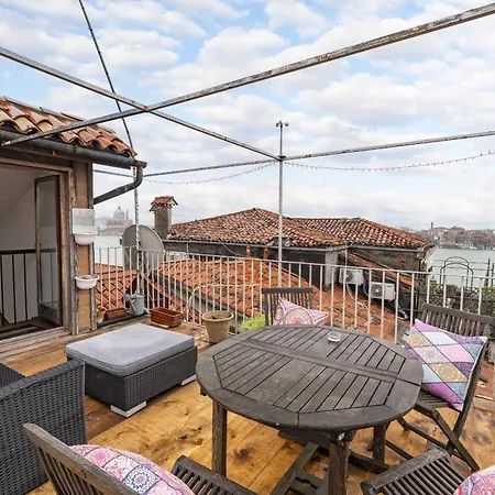 Accademia Sunshine With Terrace Venezia