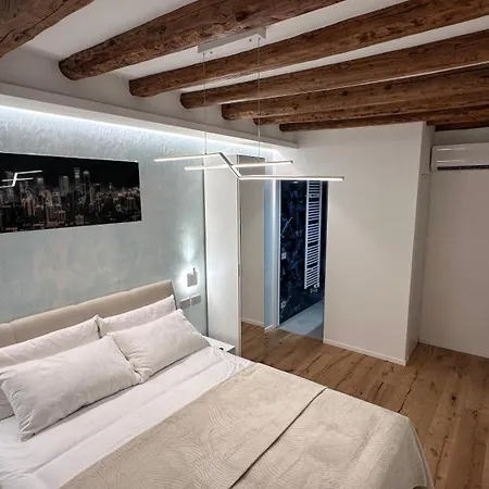 Apartman Palazzo Michelin Velence