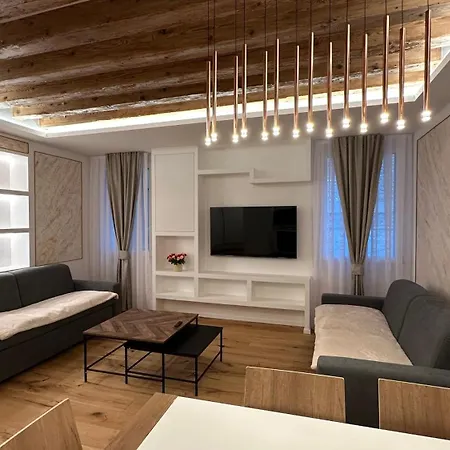 Apartman Palazzo Michelin *
