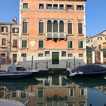 Palazzo Michelin Apartman *