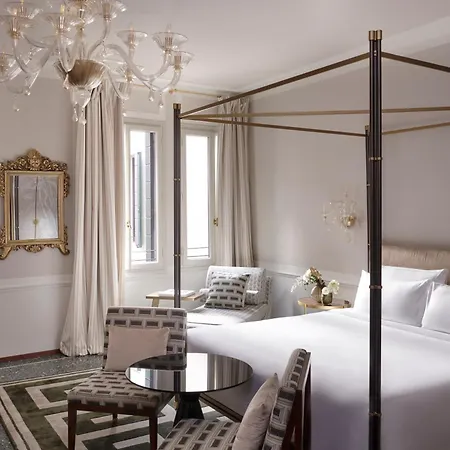Violino D'oro Hotel