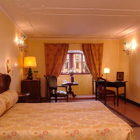 Hotel Residenza D'epoca San Cassiano 4*
