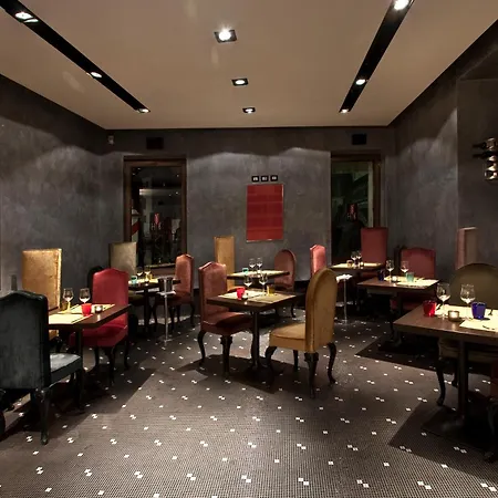 阿尔安吉罗艺术酒店
