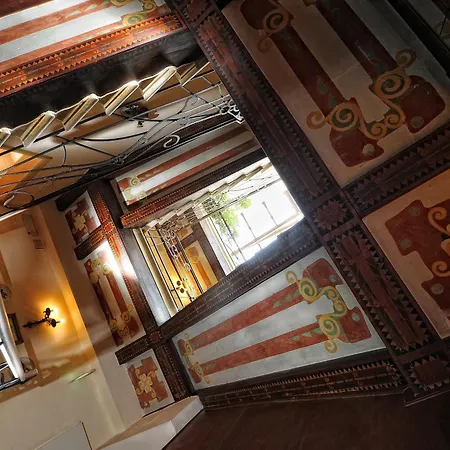 Hotel Flora 3*