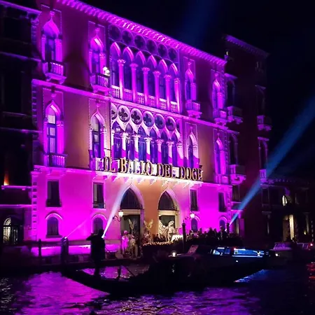 Appartamento Palazzo Morosini Brandolin Dimora Romantica *