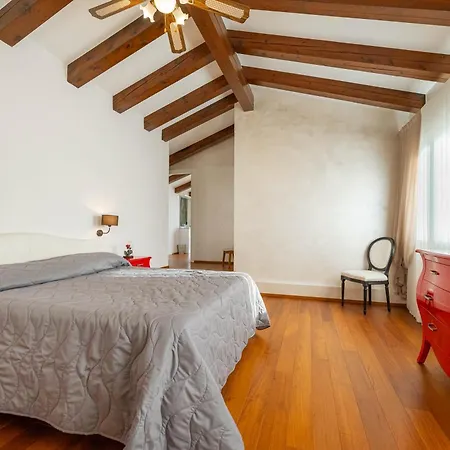 Isabella - Venice Retreat - Swimming Pool And Garden Villa