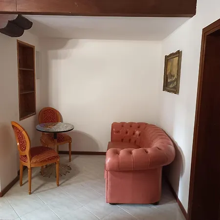 In - Luxury Apartment