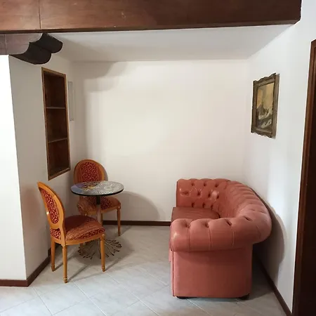 In - Luxury Apartment
