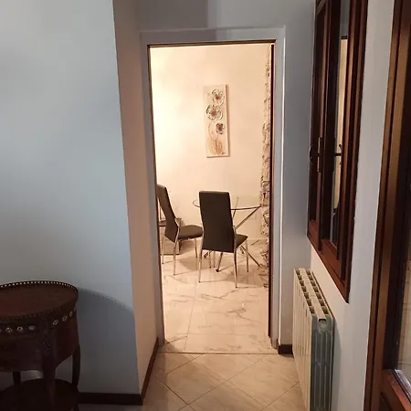 In - Luxury Apartment
