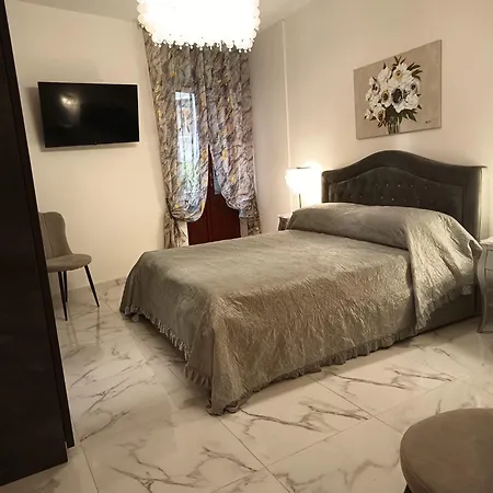 In - Luxury Venice