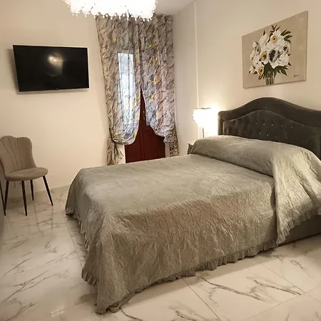 In - Luxury Apartment