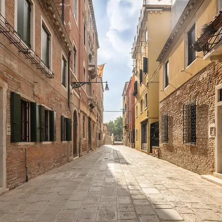 شقة San Giacomo Dall'orio Garden R&r *