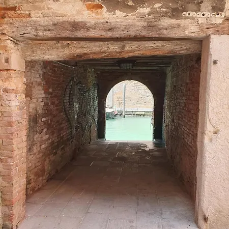 Daniela's Venetian Style * Venice