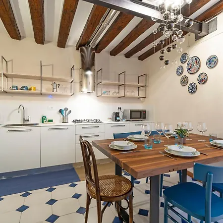 San Silvestro House Apartment