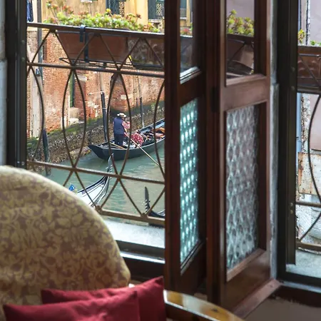 Tre Sestieri Terrace - Canal View 2024 Guest house *