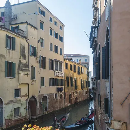 Tre Sestieri Terrace - Canal View 2024 Guest house