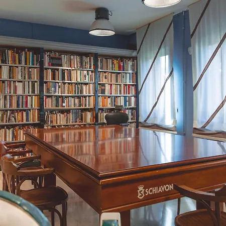 Library House - Venice Apartment *