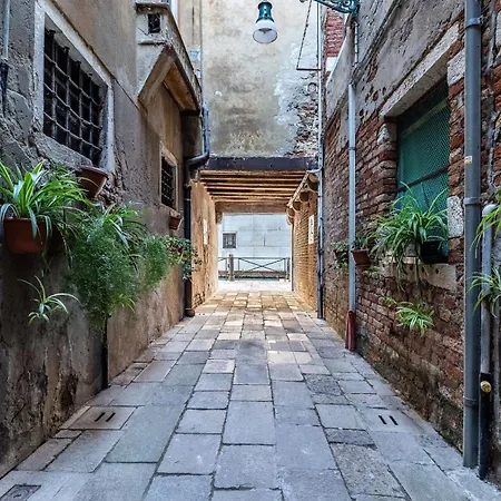Italian Experience-san Zaccaria Boutique