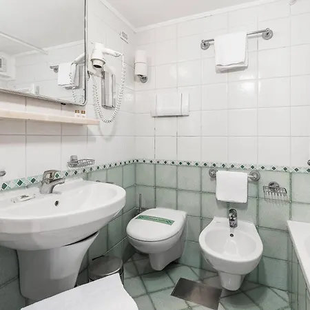 Hotel San Moise 3*