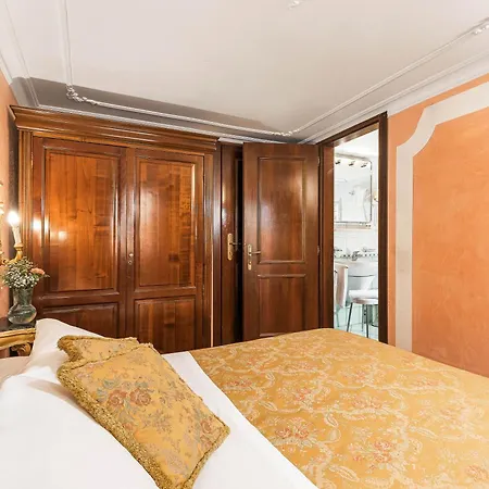 San Moise Hotel