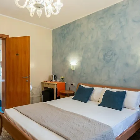 Guest house Taverna San Lio 3*