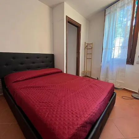 Ca'dei Nonni Canal View Apartment Venice