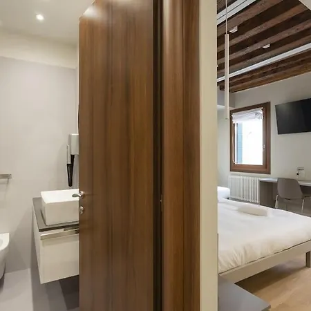 Rialto Prestige Apartment