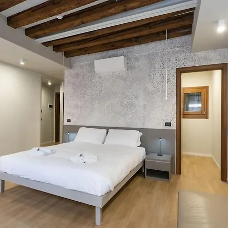 Rialto Prestige Apartment