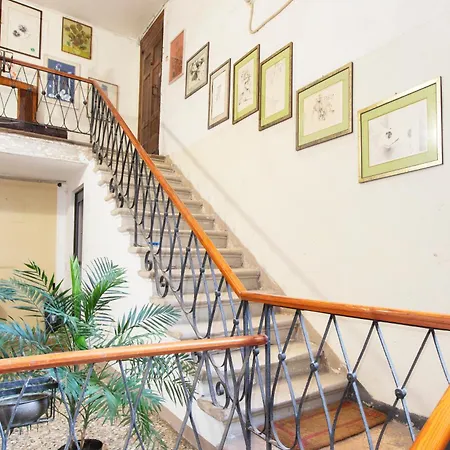 Gorgeous San Polo Apartment *
