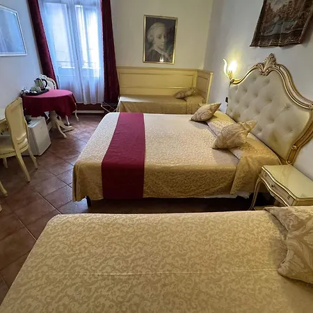Guest house Alloggi Ss Giovanni E Paolo Venice