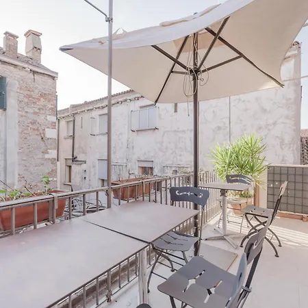 Apartment Santo Stefano Palace