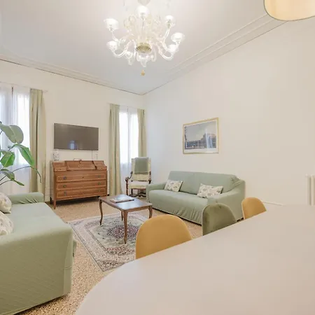 Santo Stefano Palace *