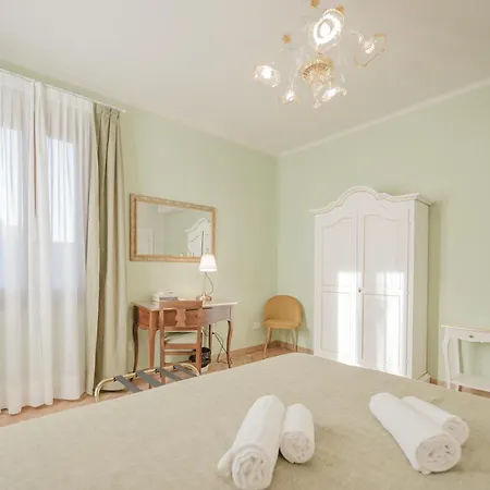 Santo Stefano Palace *