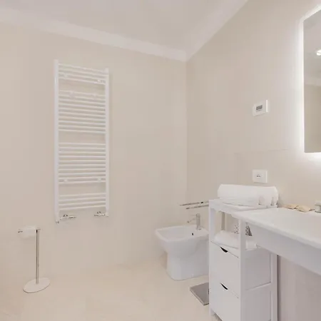 Santo Stefano Palace Apartment *