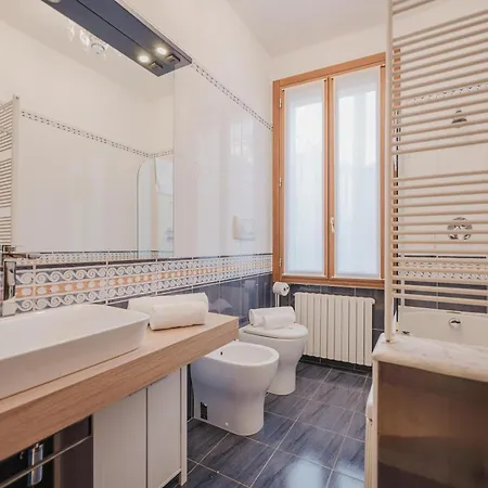 Santo Stefano Palace Apartment *