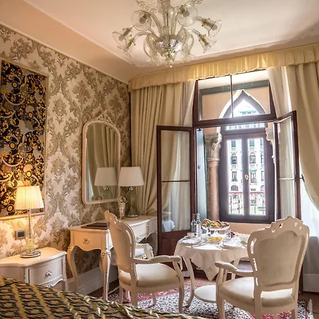 Hotel Ego' Boutique - The Silk Road Venice