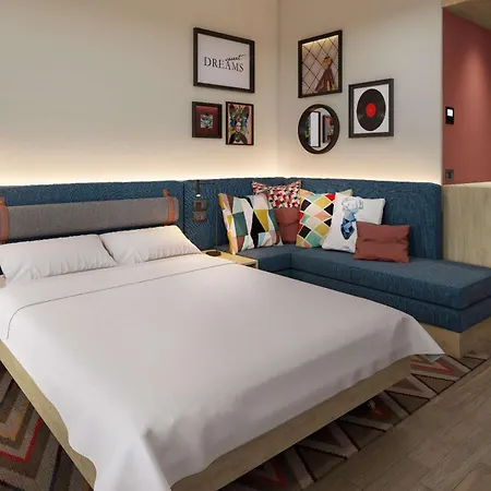 Hampton By Hilton Isola Nuova 3*