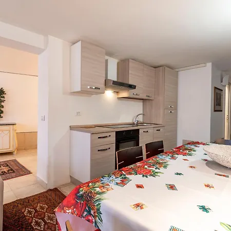 Rubino Flat Canal View Apartment