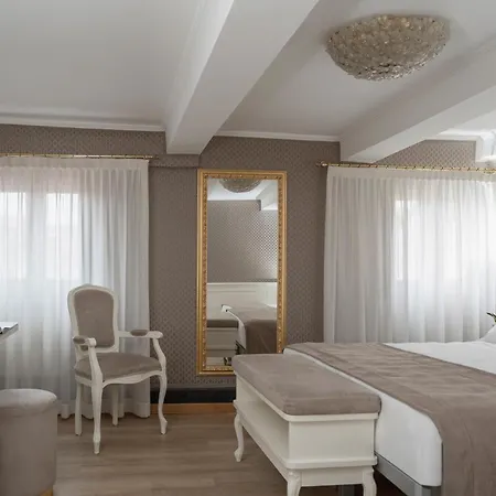 Montecarlo 3* ונציה